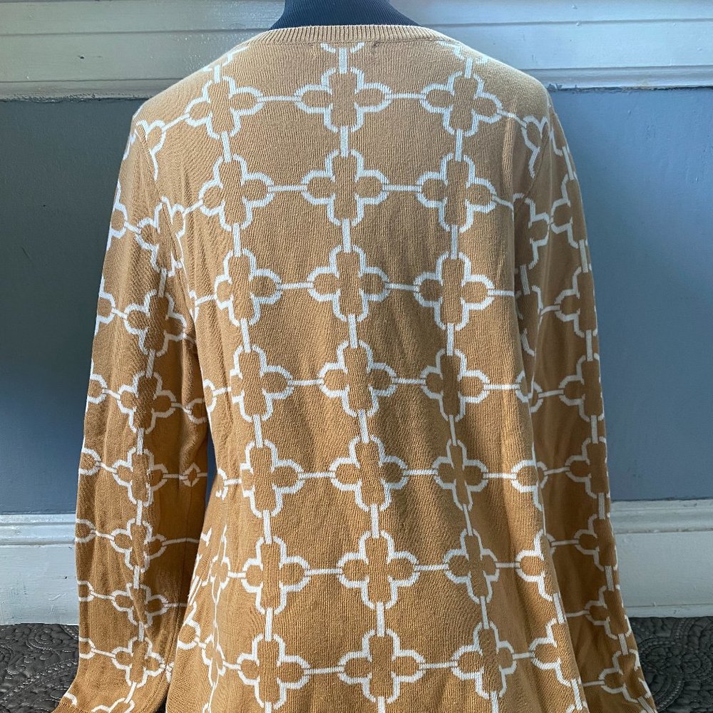 Sweater - Picture 2 of 3